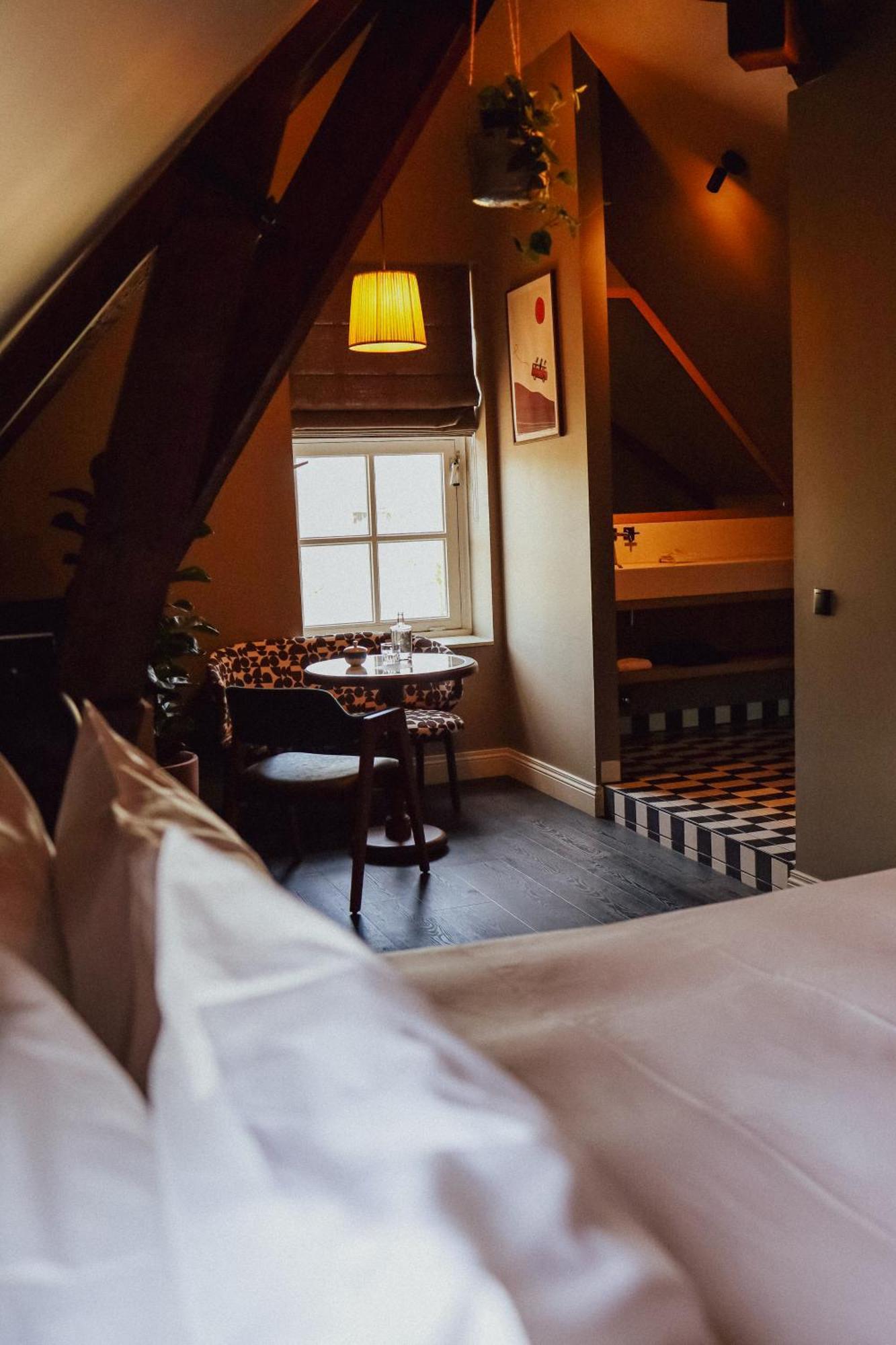 Deluxe Tweepersoonskamer met Douche voor 2 Personen